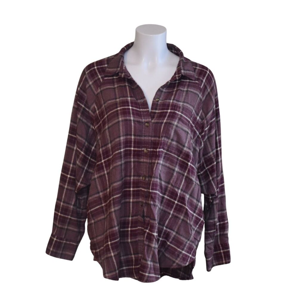 American Eagle Oversized Fit Plaid Flannel Burgundy Womens Medium